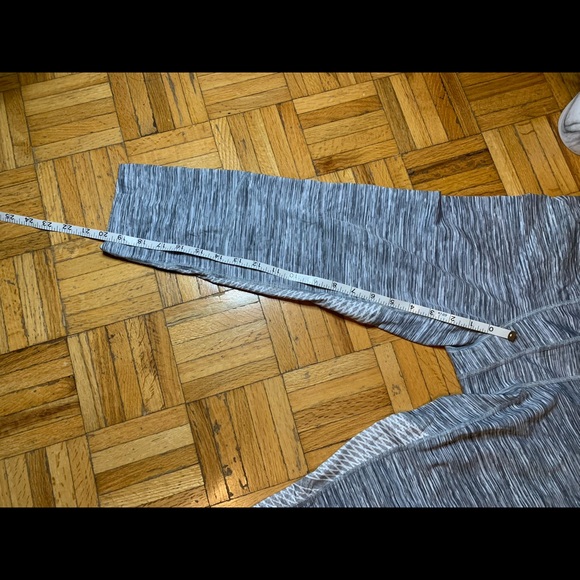 Nike Pro Heather Grey 3/4 Length Tights for Running Or Sports Compression Pants - Picture 4 of 7